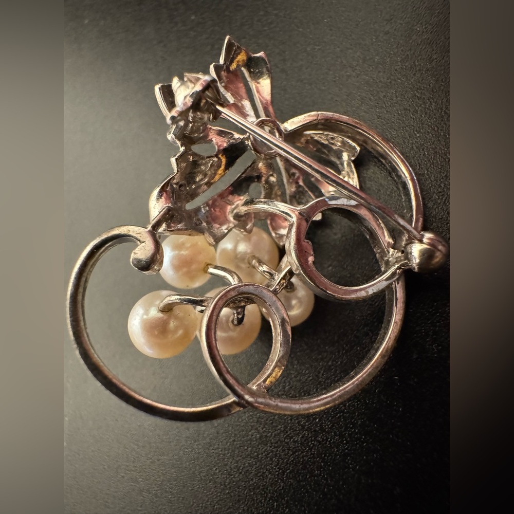 Vintage Mikimoto Akoya Pearl Brooch Sterling Silver Grape Cluster - Japan - EUC - Picture 7 of 8